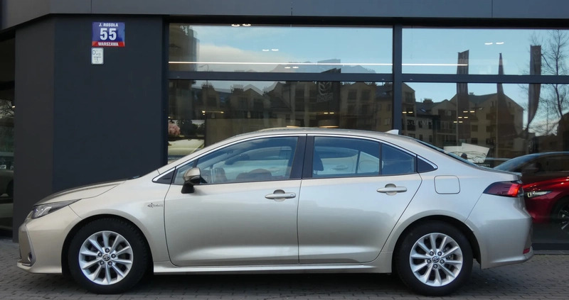 Toyota Corolla cena 72900 przebieg: 76000, rok produkcji 2020 z Krobia małe 106